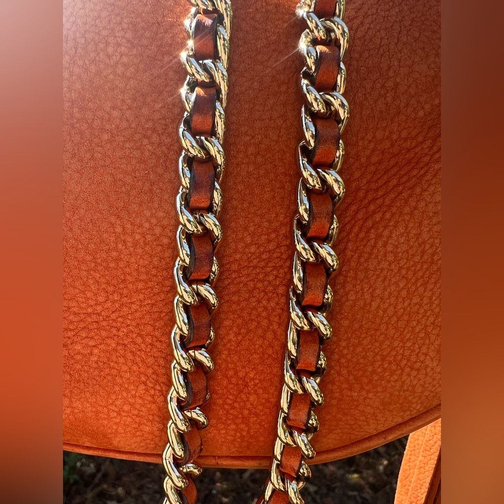 Gucci Soho Series Chain Crossbody Bag with Tassle - Picture 5 of 13